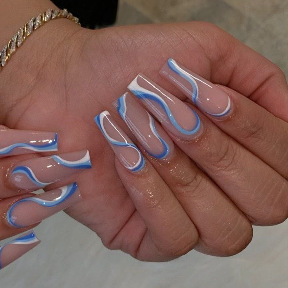 Press-On Nails – Soft False Nails Set 24 Pieces